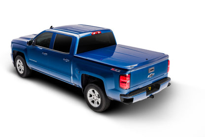 Undercover 18-19 Toyota Tacoma 5ft Lux Bed Cover - Calvary Blue (Req Factory Deck Rails)