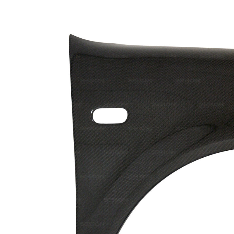 Seibon 99-04 Volkswagen Golf IV OEM Style Carbon Fiber Fenders