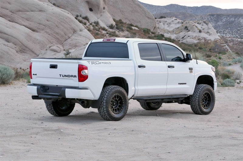 Fabtech 16-19 Toyota Tundra TRD PRO 4WD 4in Perf. System w/DL 2.5 Coilovers & Rear DL Shocks