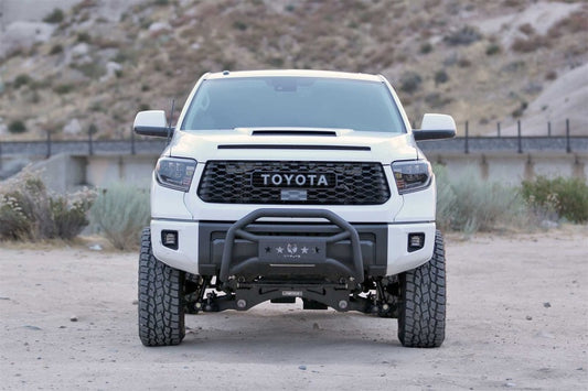 Fabtech 16-19 Toyota Tundra TRD PRO 4WD 4in Perf. System w/DL 2.5 Coilovers & Rear DL Shocks